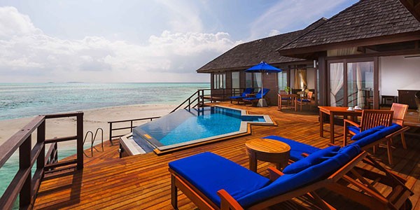 Grand Water Villa con piscina privada, ideal para luna de miel en Maldivas