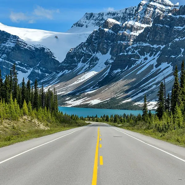 Carretera de los glaciares en viaje hacia Jarper, en Canadá