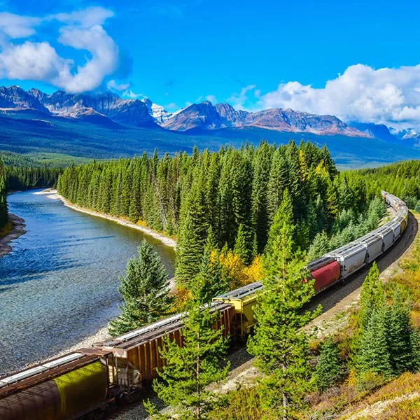 Viaje en tren por las Rocosas canadienses en el Rocky Mountaineer