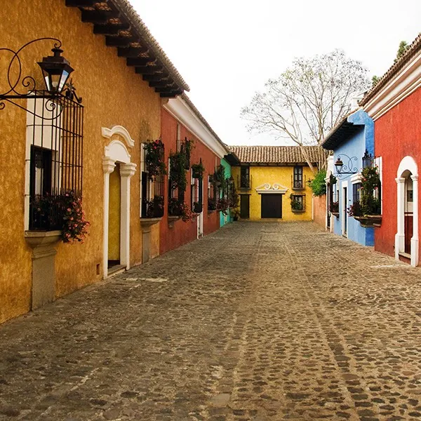 La Antigua, casas de colores, Guatemala