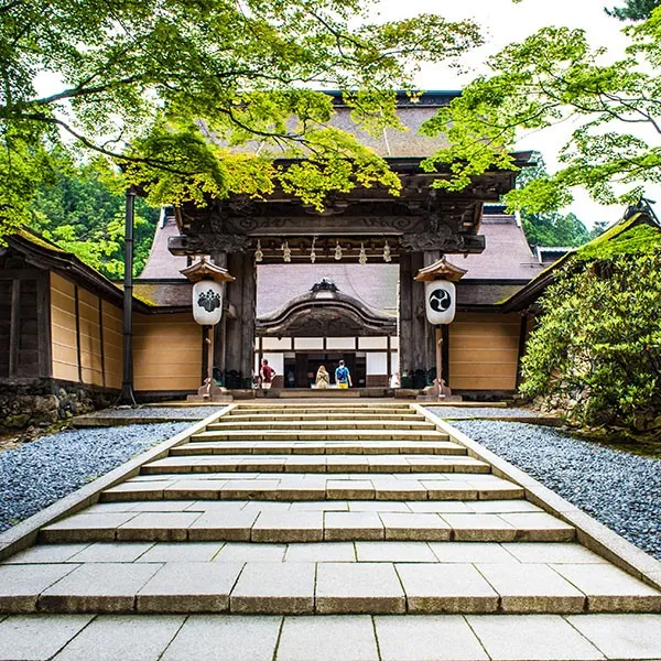 Templo budista Shingon en Koyasan, Japón