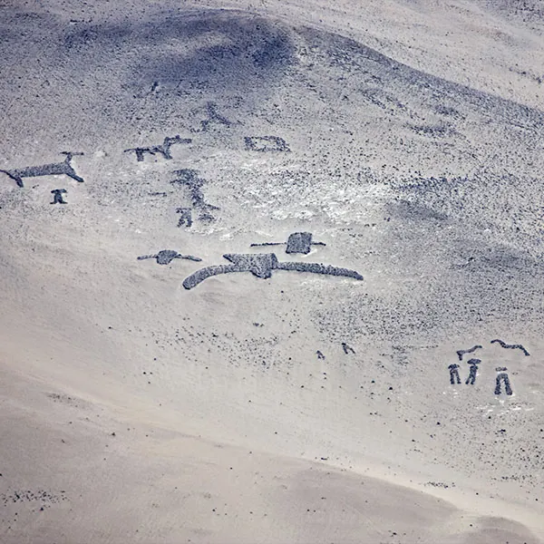 Geoglifos en el Valle de Azapa en el viaje por el norte de Chile
