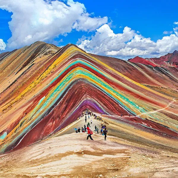 Trekking Montaña de los 7 colores en nuestro viaje de aventura por Perú