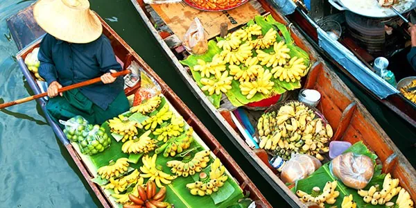 Visita opcional al mercado flotante de Saduak en el viaje a Tailandia Laos y Camboya
