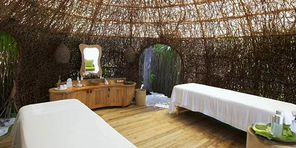 Spa, sala de masajes y tratamientnos de belleza