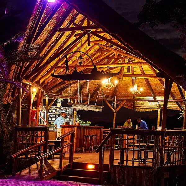 Bar del Crocodile Camp en Maun