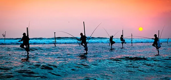 Pescadores en Galle, Sri Lanka