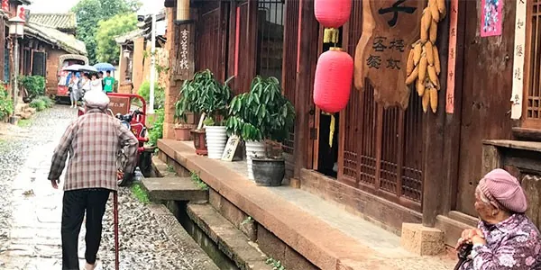 Visita a familia tibetana en Shangrilá en el viaje a Yunnan y Sichuan